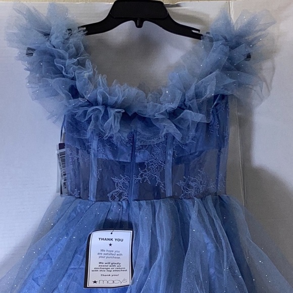 Juniors' Off-The-Shoulder Glitter Tulle Corset Gown - Picture 12 of 14